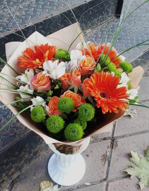 Букет цветов из: Герберы, Хризантемы, Альстромерии и Розы в Городце