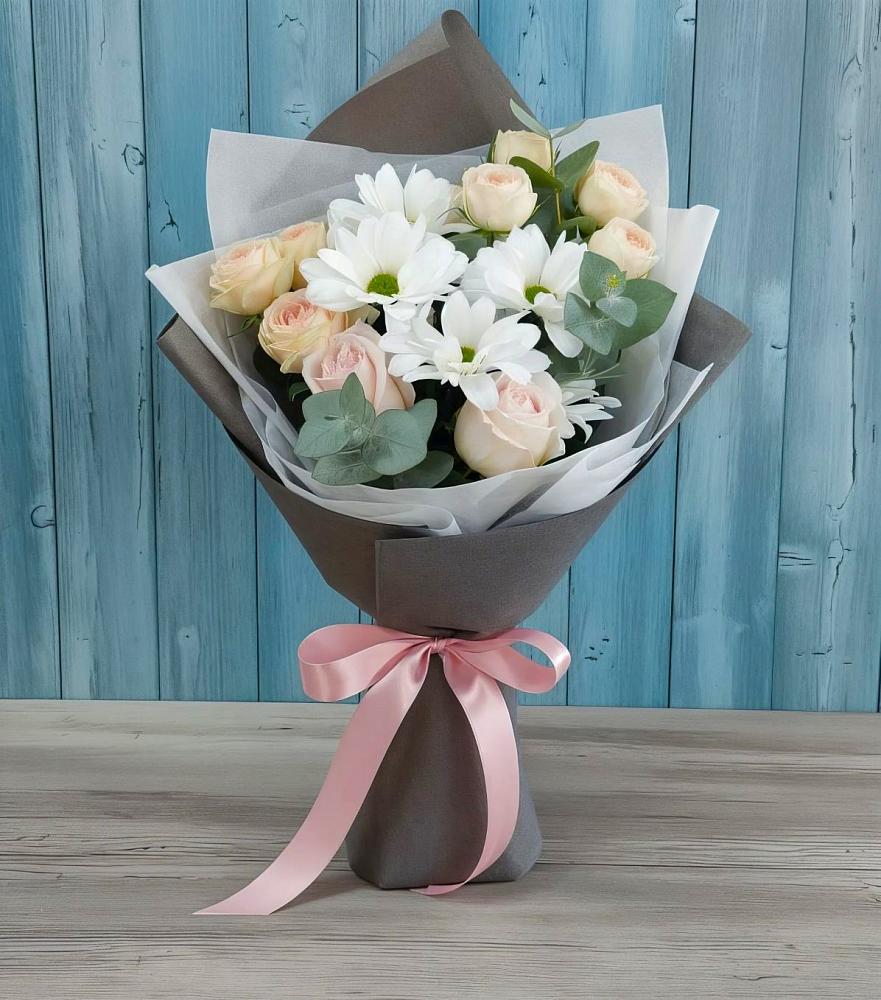 Букет цветов из: Хризантемы и Розы в Городце