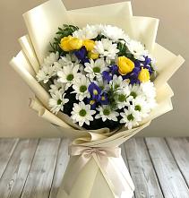 Букет цветов из:  Ирисы, Хризантемы и Розы #REPLACE_PRED# Городце